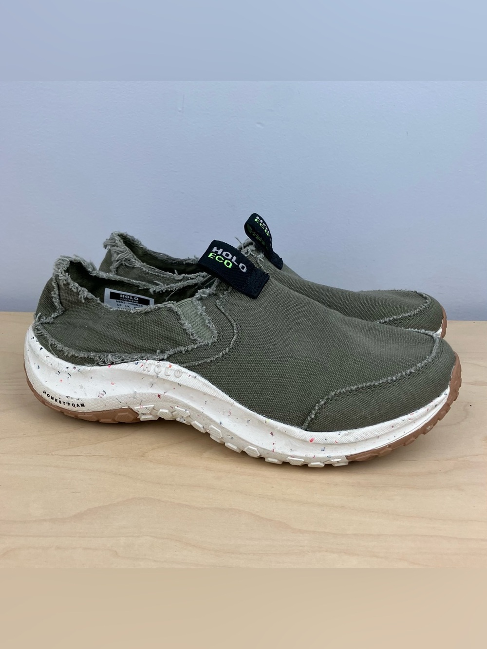 HOLO Men’s Size 9.0 Athena Canvas Slip On Casual Shoes Green Outdoor Loafers